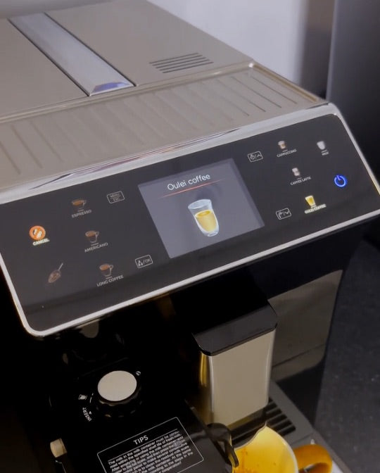 Bean-to-cup machine touchscreen in the showroom